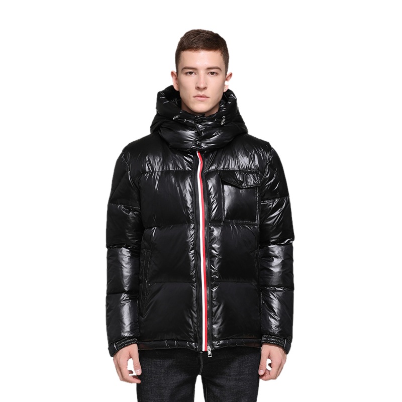 

20ss New Down Jacket Black Green Bright Shiny Men Large Hooded Outdoor Fashion Waterproof Thick Chain Jackets Fashion