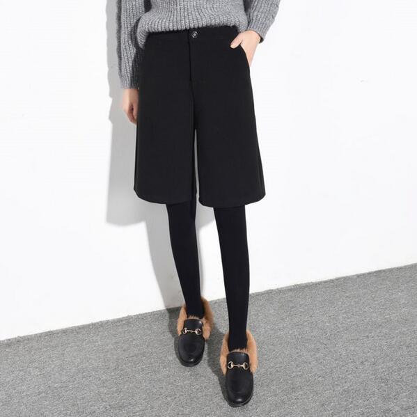 

2XL Half Length Wide Leg Shorts Autumn Winter Woolen Women Shorts High Waist Loose Female Plus Size Booty Short Pants DC47, Black
