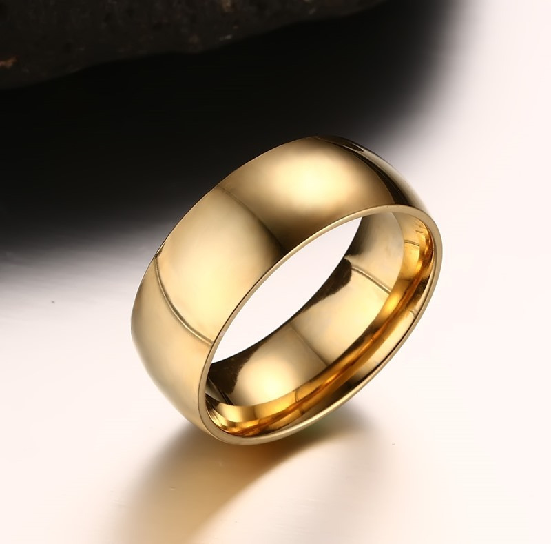 

2019 Fashion Gold color Rings Men and Women 8mm Wide wedding Ring Environmental Anti Allergies anelli men jewelry US SIZE 5-14