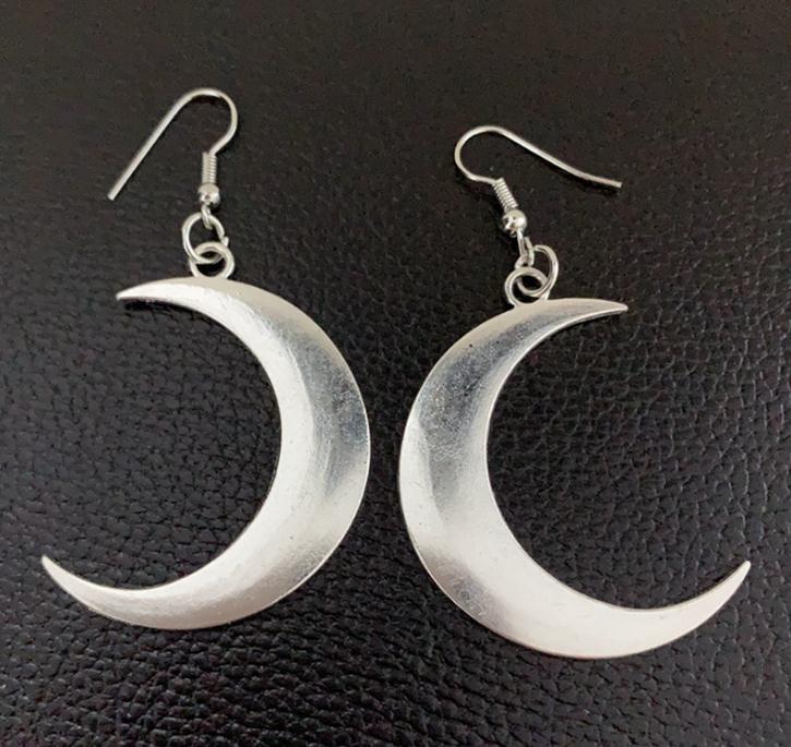 

Gothic Retro Punk Moon Stud Earring For Women girl Jewelry Fine Statement Earrings Pretty Gift Decoration, Golden