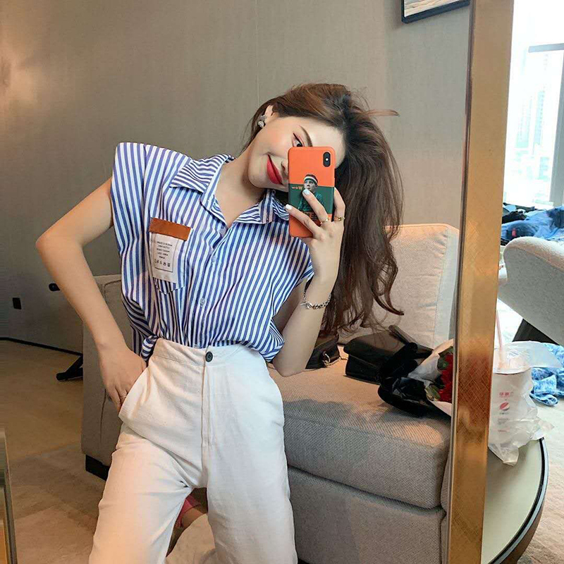 

COIGARSAM Striped Shirt Womens tops Sleeveless Turn-down Collar Women shirts Blue Stripe 2700