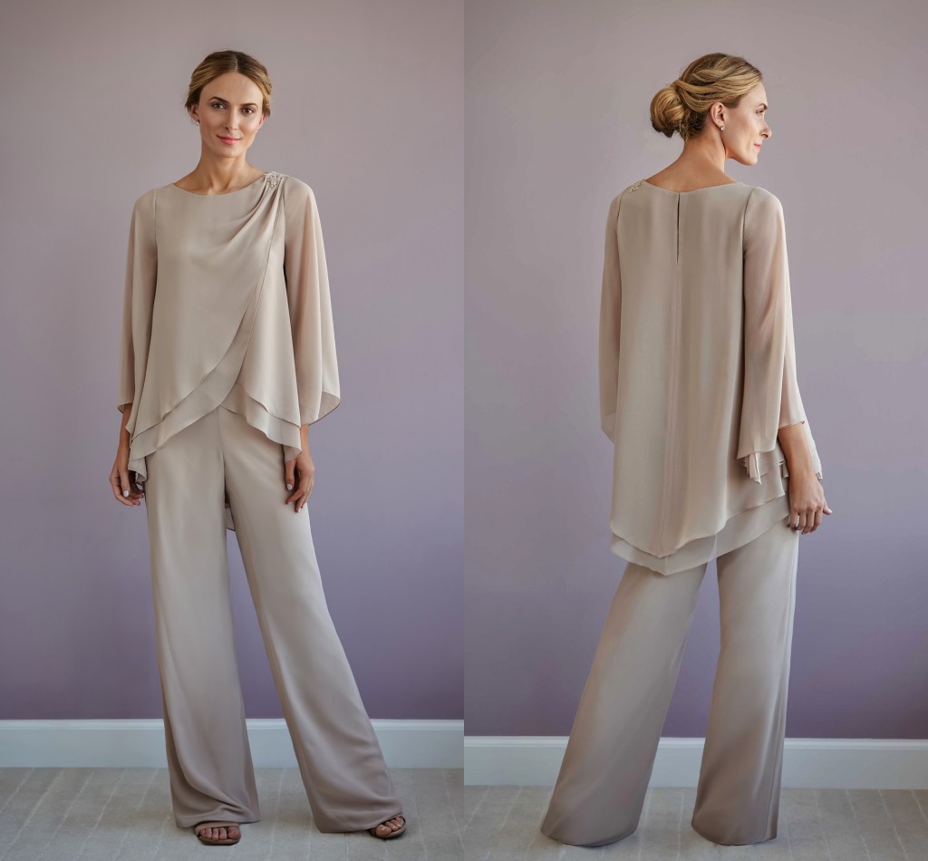 

Elegant Champagne Mother of the Bride Groom Pants Suit 2022 Two Pieces Long Sleeves Chiffon Beaded Plus size Evening Formal Gowns