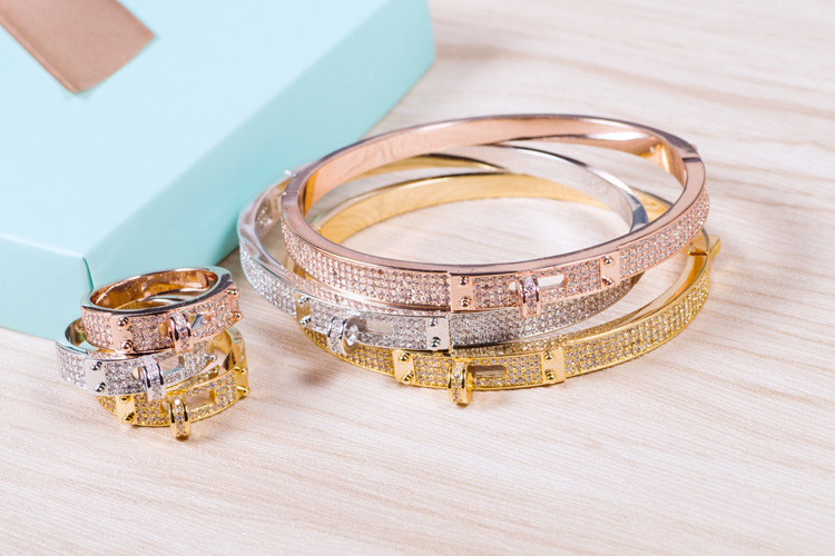 

Luxury Classic Brand Jewelry Lady Brass Full Diamond Four Rivet H Letter 18K Gold Engagement Bracelets Ring 3 Color