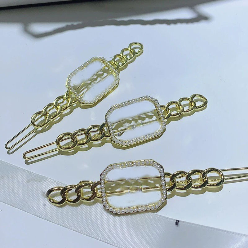 

2020 New Classic Pearl Chain Frog Clip C Symbol Golden Hair Clip Fashion Hair Accessories Hair pin With Boxes For VIP gift Barrette 3pcs/lot, Golden;silver
