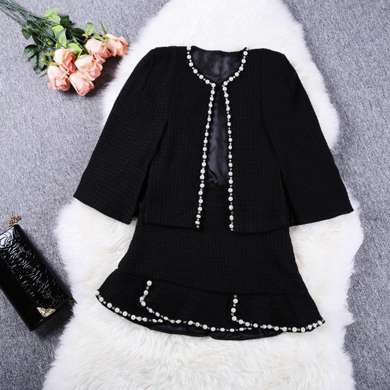 

2020 Winter Spring Tweed 2 Piece Set Women Pearl Jacket Coat And Short Ruffles Skirt Sets Casual Women Beading Skirt Set, As picture