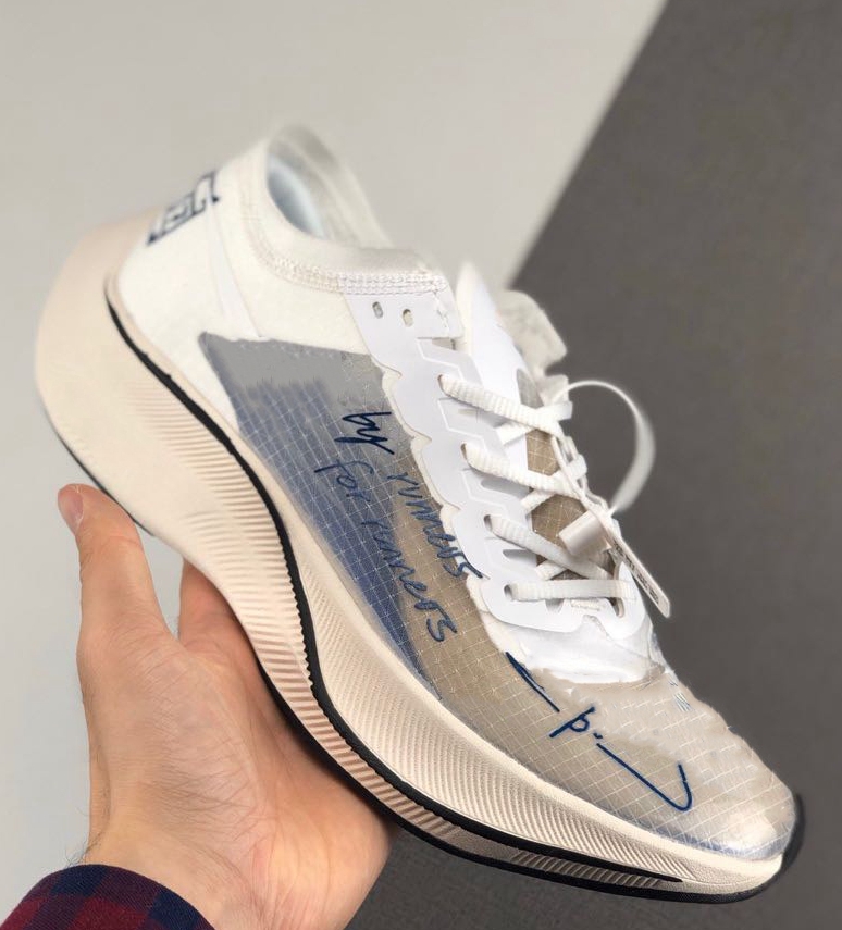 

New designer ZoomX fly NEXT% Volt white blue Betrue White Mens Running Shoes For Women Breathable Men Sneakers Sports Trainers, Customize