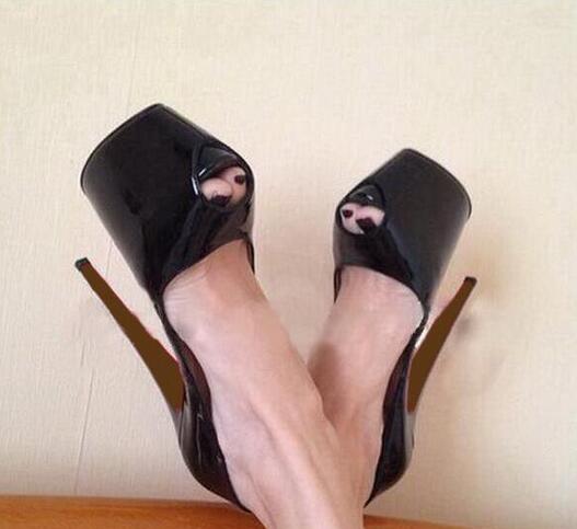 

Fashion Brand Red Bottom Platform High Heels Sexy Nude Peep-toe Red Sole Shoes Women Pumps Shiny Black High-heeled Party Dress Shoes 16cm