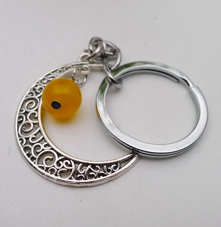 

Alloy Hollow Out Moon Crystal Pendeloque Cut Key Pendant Buckle Ancient Silver Ornaments Parts