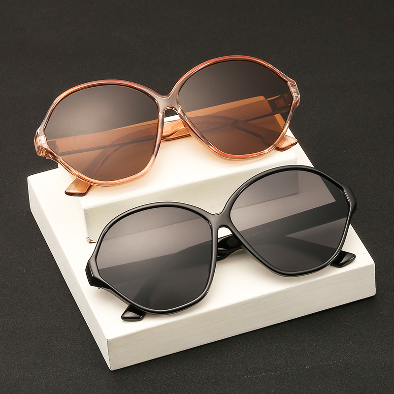 

Fashion Oversize Frame Sunglasses Women Men Metal Frame Gradient Sun Glasses Female Shades Glasses UV400 Z3322