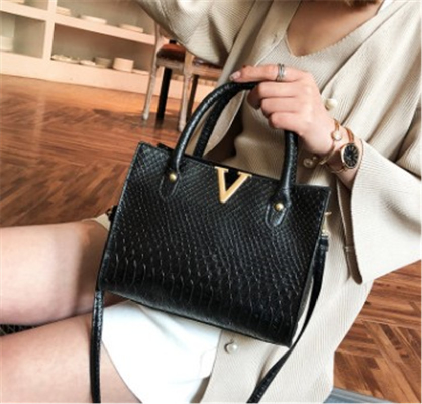 branded handbags cheap price