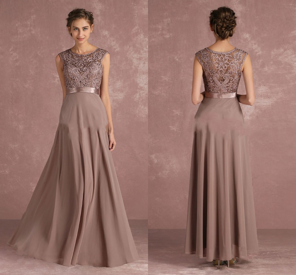 

2019 Chic Brown Mother of The Bride Dresses Lace Jewel Neck Cap SleeveElegant Mother Gowns Appliqued A Line Wedding Guest Dress