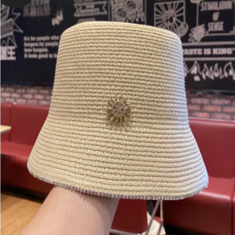 straw hats to decorate