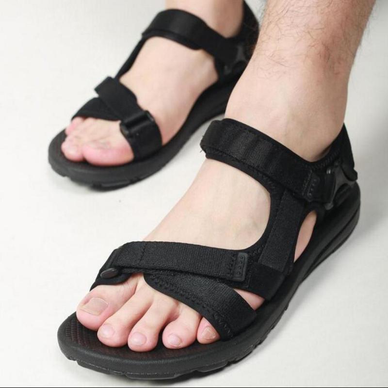 

2019 Summer Men Sandals Gladiator Men's Beach Sandals Outdoor Men Shoes Roman Casual Shoe New Flip Flops Large Size 45, Black