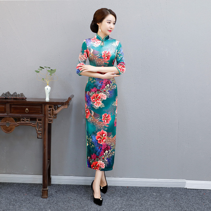 

Chinese Mandarin Collar Women Cheongsam Elegant Lady Print Flower Evening Dress Half Sleeve Velvet Qipao Vestidos Plus Size 4XL