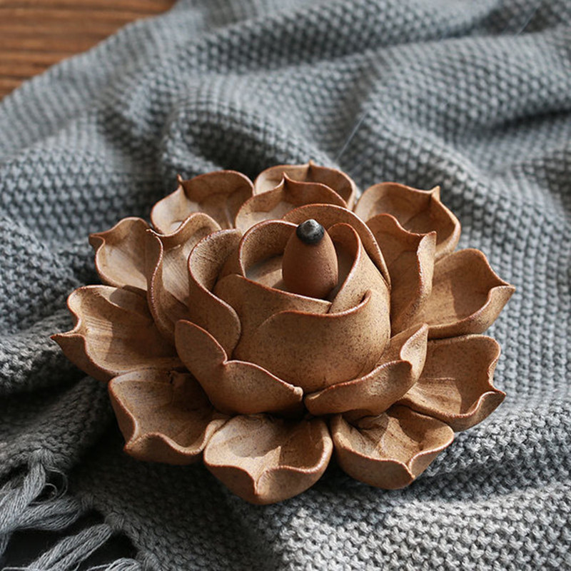 

Ceramic Lotus Backflow Incense Burner Handmade Sandalwood Zen Incense Stick Holder Creative Buddhist Fragrance 3 Holes