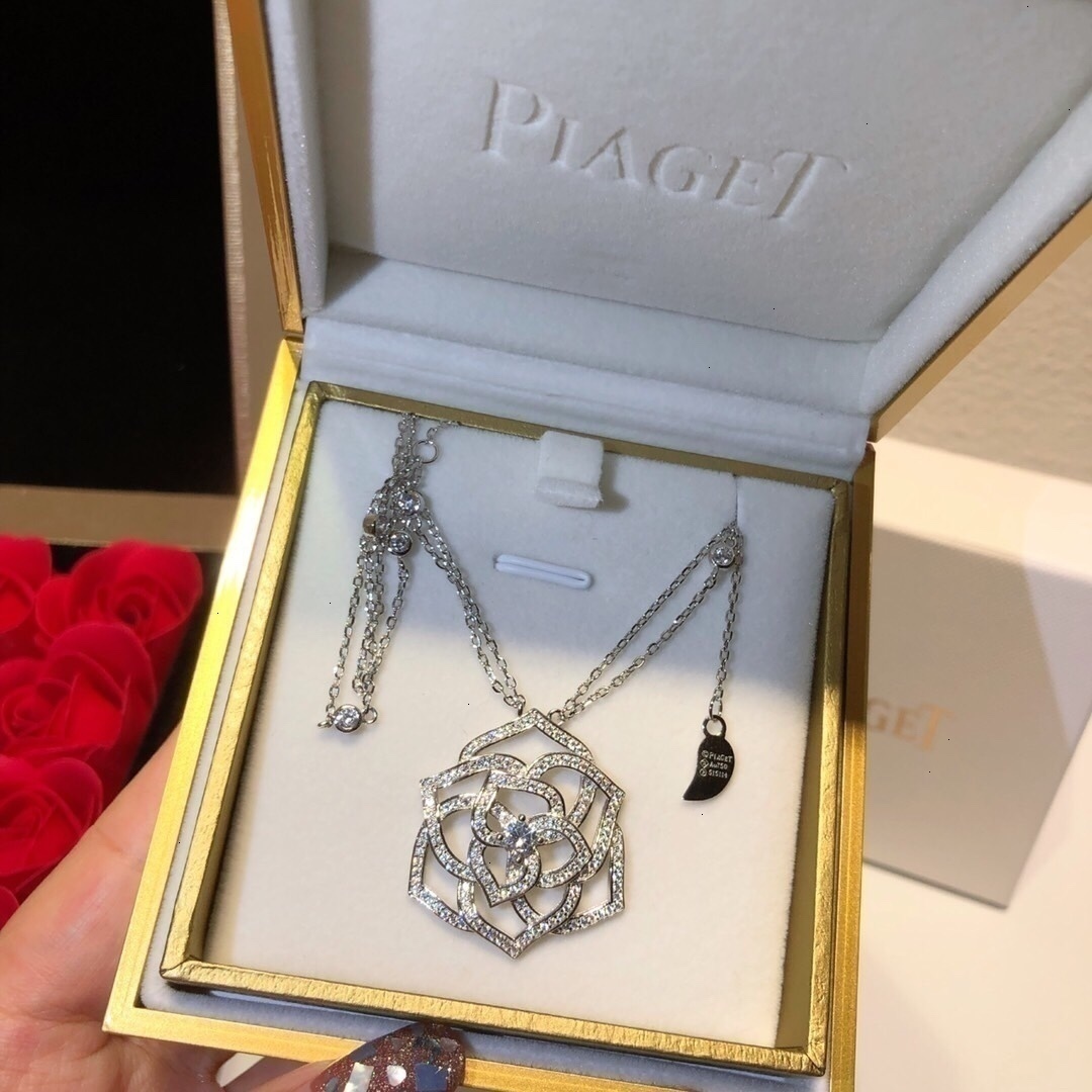 latest simple necklace design 2019