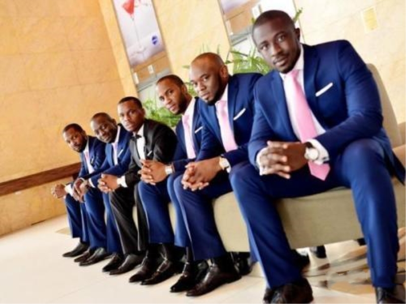 

High Quality One Button Groomsmen Peak Lapel Groom Tuxedos Men Suits Wedding/Prom Best Man Blazer ( Jacket+Pants+Tie) 032, Same as image