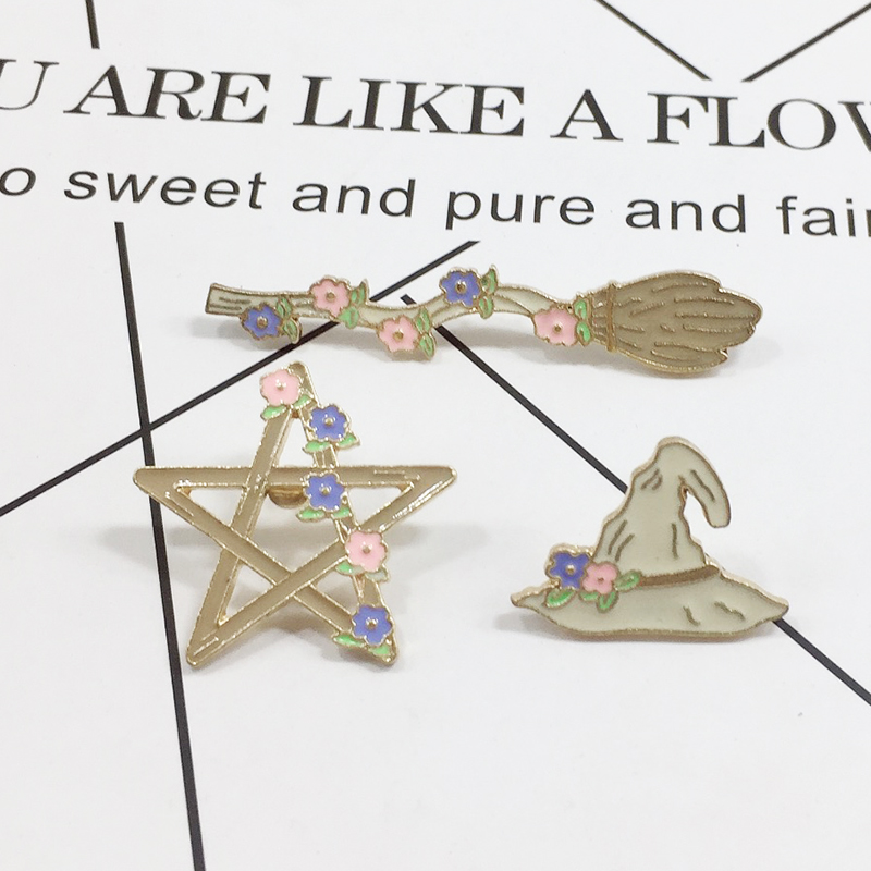 

Cartoon Badge Magic Hat Pentagram Broom Brooches for Women Creative Flower Enamel Pins Jewelry Clothes Backpack Accessories