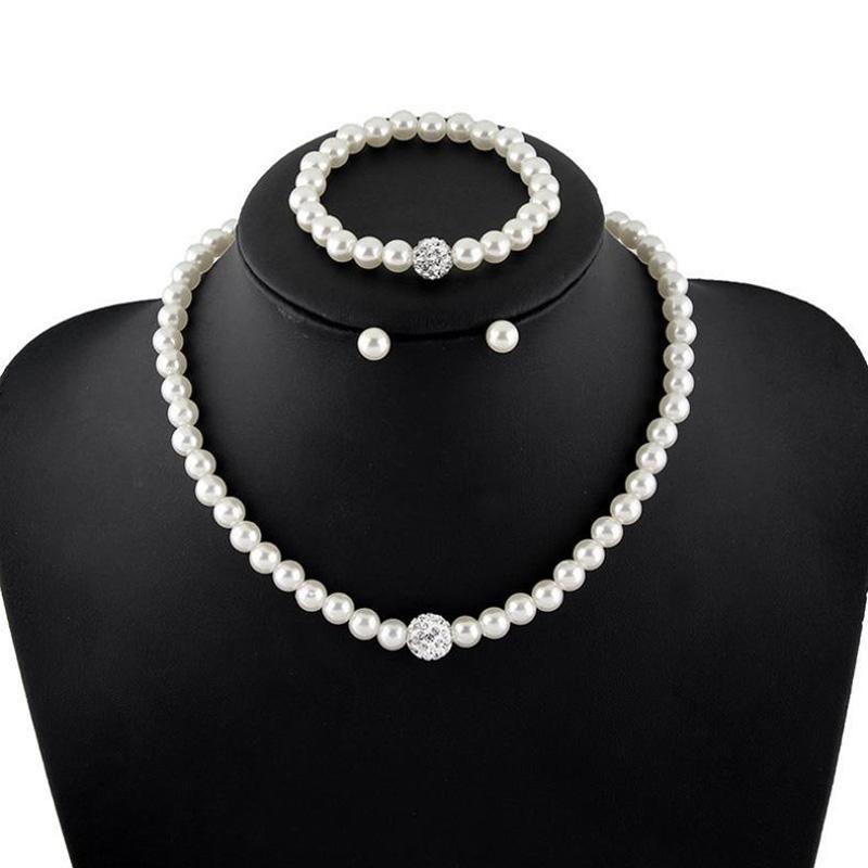 Bijoux de créateur de mode de mode élégant le plus vendu ensemble Boucles d'oreilles Boucles d'oreilles en perle pour femmes bijoux de mariée
