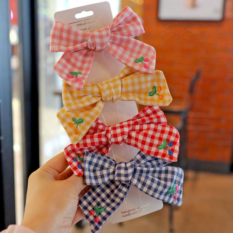 

4pcs Pure cotton plaid bow Clips Baby Girl's Boutique Hair bows Hair Clips Barrettes Hairbow Hairgrips Accessories, White