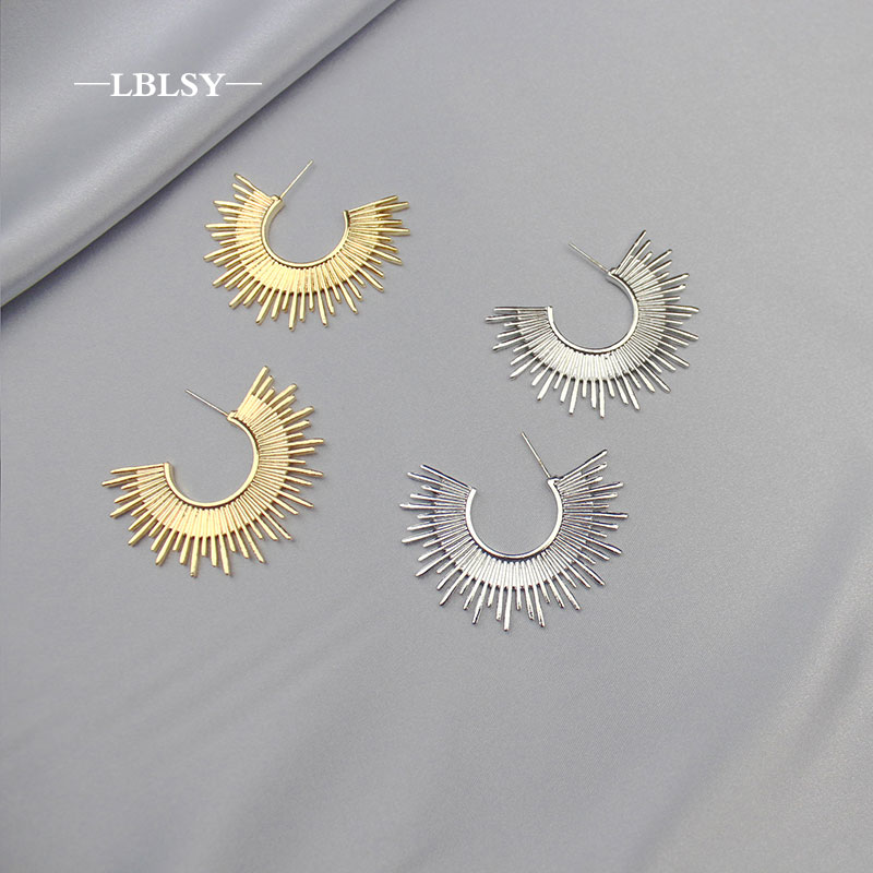 

2020 New Gold Silver Alloy Drop Earrings For Women Exaggeration Earrings Wedding Simple Fashion Jewelry Trend Accessories