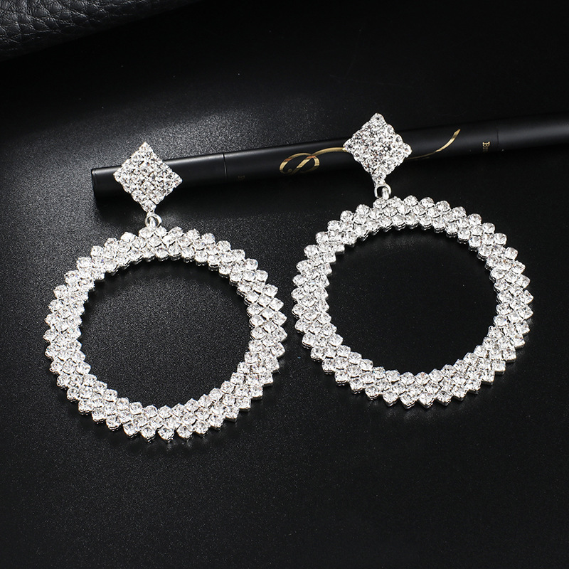 

Rhinestone Round Circle Earrings Street Time Concise Temperament Ear Nail Exaggeration Earring