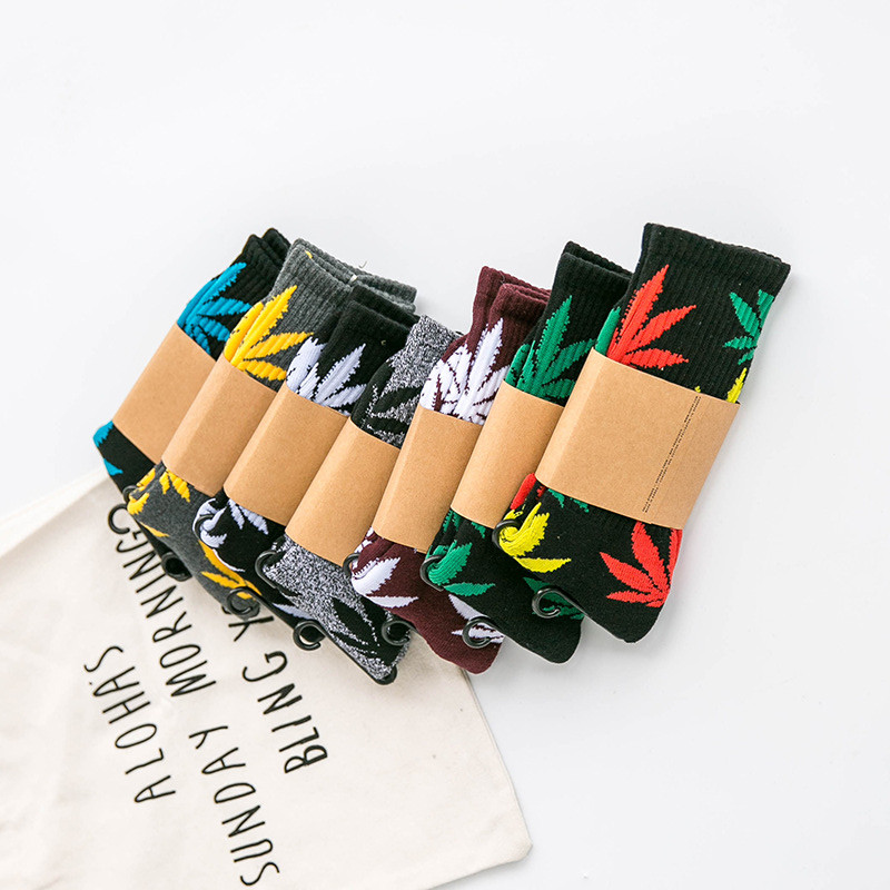 

33Colors Christmas Plantlife Socks for Men Women High Quality Cotton Socks Skateboard Hiphop Maple Leaf Knee Highs Sport Socks Free Shipping, Mixed random colors;or customer remarks