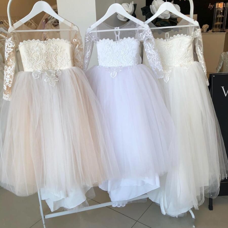 

White Blush Pink Flower Girls Dresses Ball Gown Lace Appliques Long Sleeves Tulle Button Back Illusion First Communion Girls Pageant Gowns, Hunter