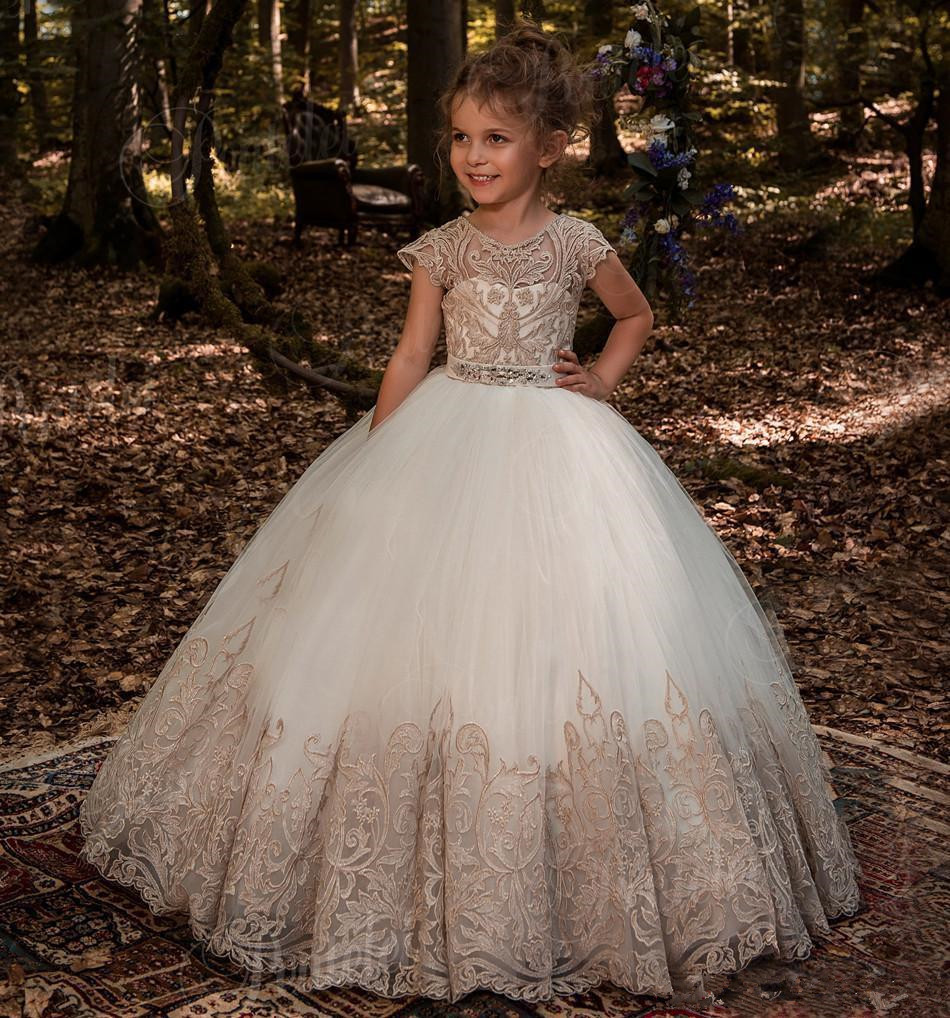 

Elegant Cap Sleeves Lace A Line Flower Girl' Dresses Tulle Applique Beaded Sash Little Girls 'Wedding Party Dresses With Buttons, Yellow