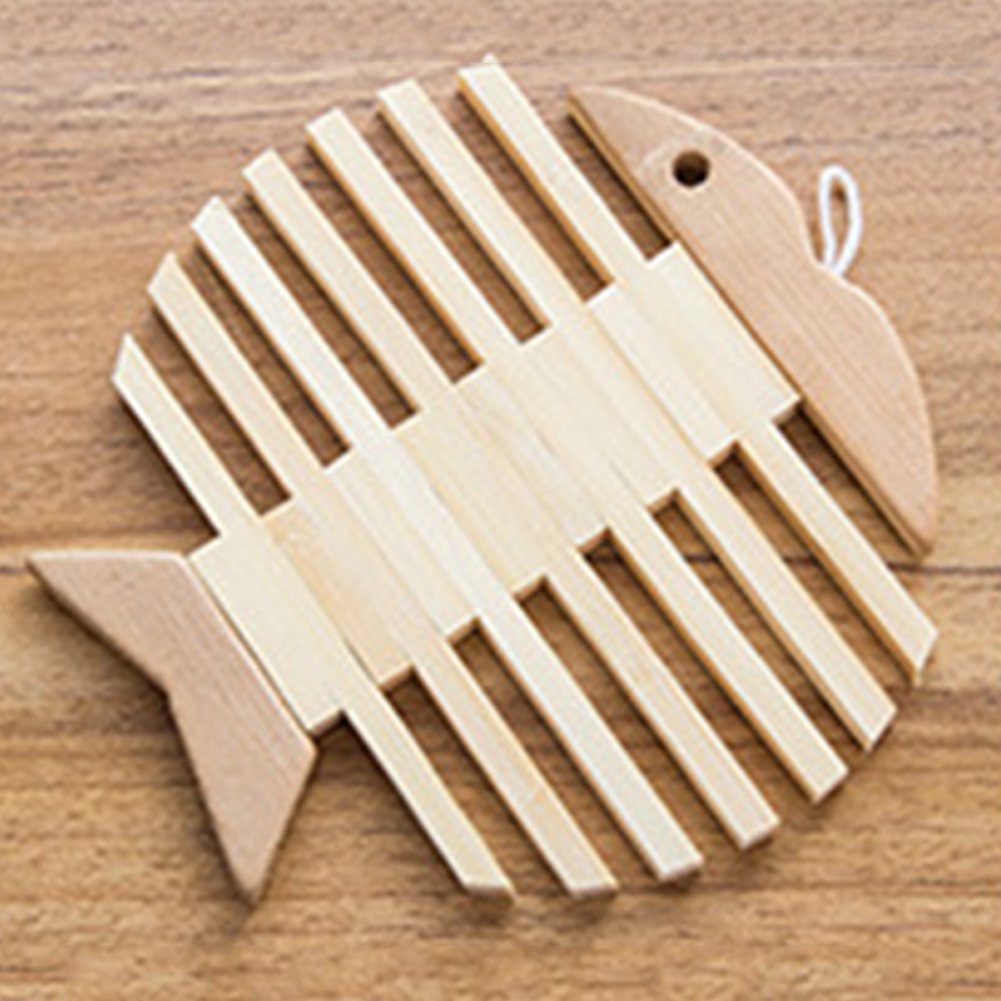 

NEW Wooden Bamboo Table Mat Heat Pad Insulated Kitchen Insulation Mats Fish Shaped