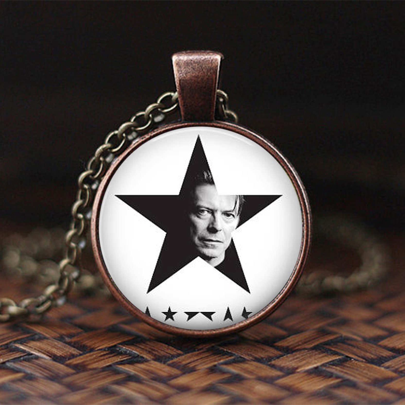 

New Fashion David Bowie Muhammad Ali Peter Tosh The Goblin King Retro Microphone Glass Cabcochon Pendant Necklace