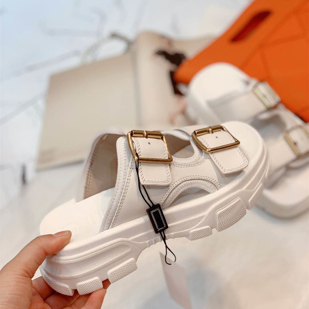 Top qualité des femmes de mode de luxe chaussures de marque glisse en cuir métal argent or blanc sandales concepteur de plate-forme en cuir vérit