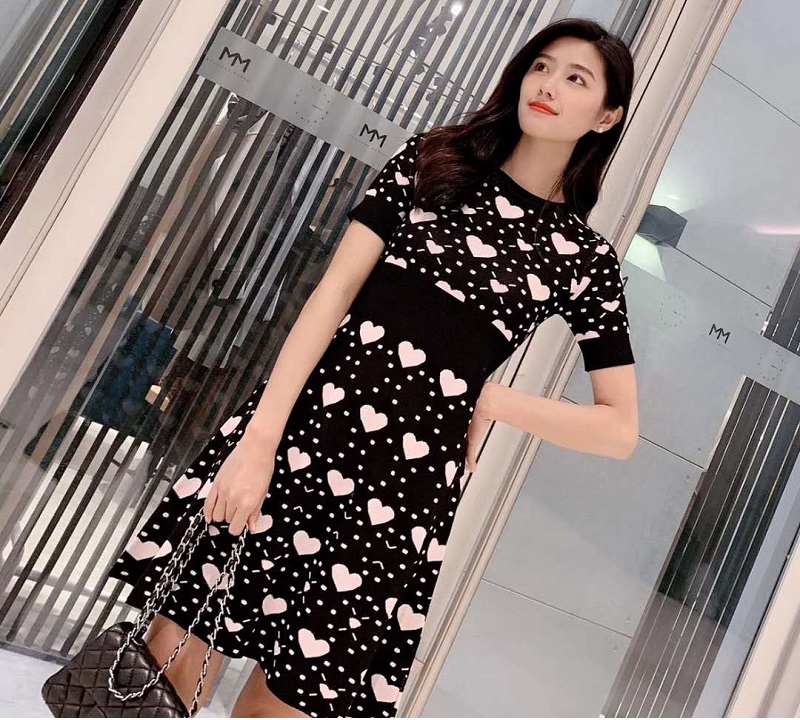 

2020 Spring Summer Knitted Dress High Quality Women O-Neck Sweetheart Print Patterns Short Sleeve Casual Sweater Dress Knitwear, As pic