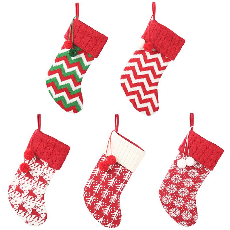 

Cute Snowflake Deer Knitted Christmas Stockings Xmas Tree Hanging Candy Gift Bag Festival Holiday Decor Ornaments