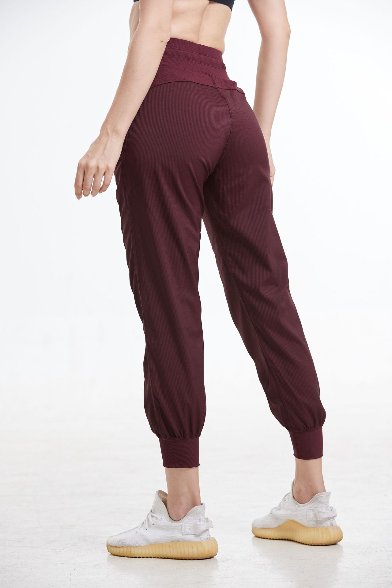 relaxed fit yoga pants with pockets