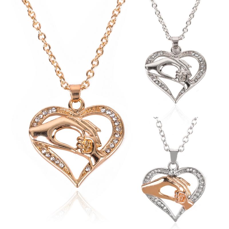 

Pendant Necklaces Romantic Elegant Fashion Crystal Rhinestone Chain Hand In Sweet Love Heart Necklace Mother's Gifts Charms Jewelry