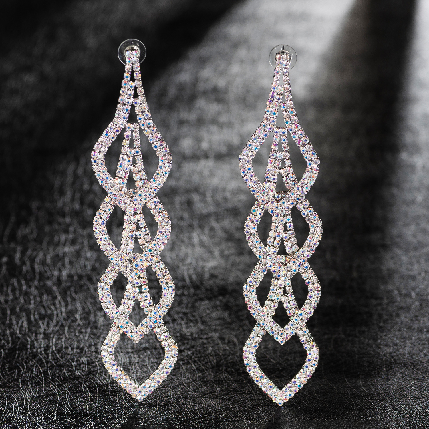 

Nightclub Exaggeration Sexy Long Fund Will Earrings Temperament Bride Earring Tassels Personality Rhinestone Eardrop