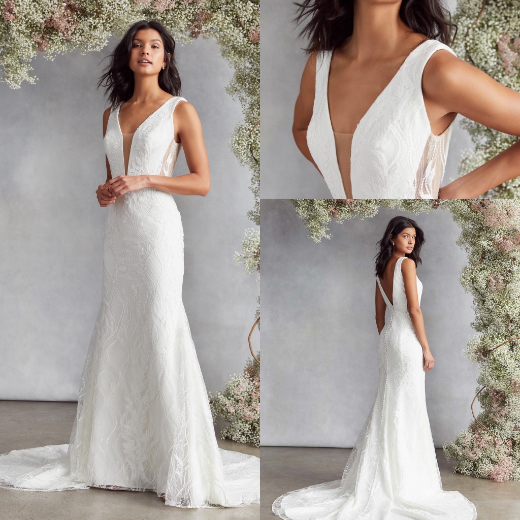 

2020 Boho Mermaid Wedding Dresses V Neck Appliqued Sleeveless Lumbar Bridal Gown Backless Ruffle Sweep Train Custom Made Vestidos De Novia, Ivory