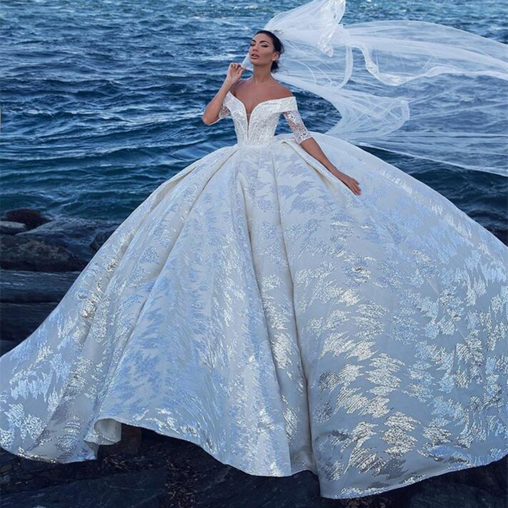 

Princess Wedding Dresses 2020 Off Shoulder Lace Appliqued Bridal Gowns Lace-up Back Sweep Train Ball Gown Wedding Dress Robe De Mariée, Black