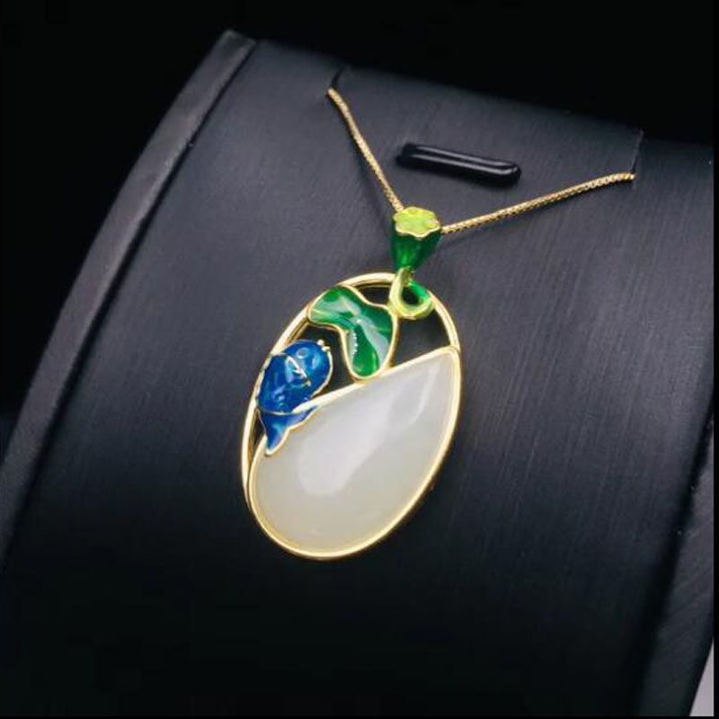 

Beautiful 925 Sterling Silver Hetian White Jade Inlaid Blue Fish And Green Lotus Leaves For Women Christmas's Gift Jewel