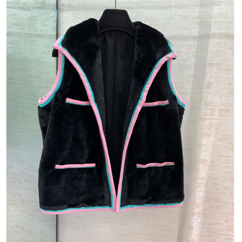 

11.18 2019 Fashion Tailored New Turn-down collar loose contrast color Behind the embroidery Patch Designs pattern Vests, Black