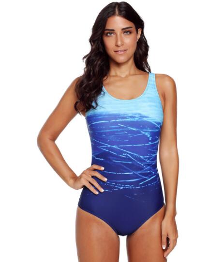 

Design 2023 Large big plus girl sport Bikinis set beach Gradient one piece sexy belly covering thin flat angle Stripe Print swimwear