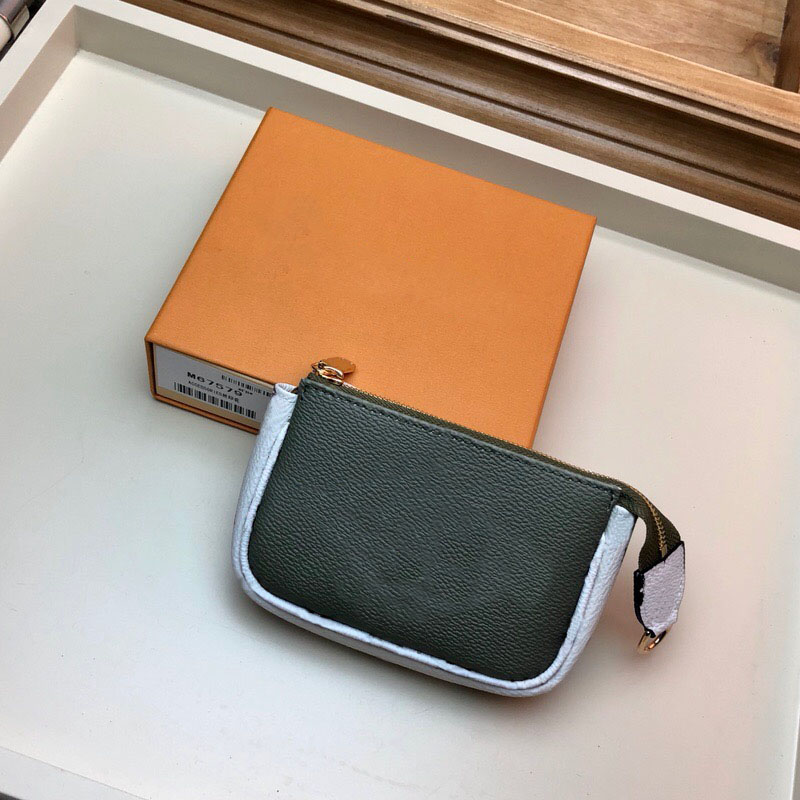 

2020 fashion classic European and American style leather female compact multi card ultra thin zero wallet key bag C098, Subject to the figure