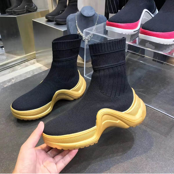 

New Arrival Women Boots Luxury Designer Sexy Thick Heel Desert Platform Boot Bee Star Genuine Leather Winter Shoe Size 35-41, Black