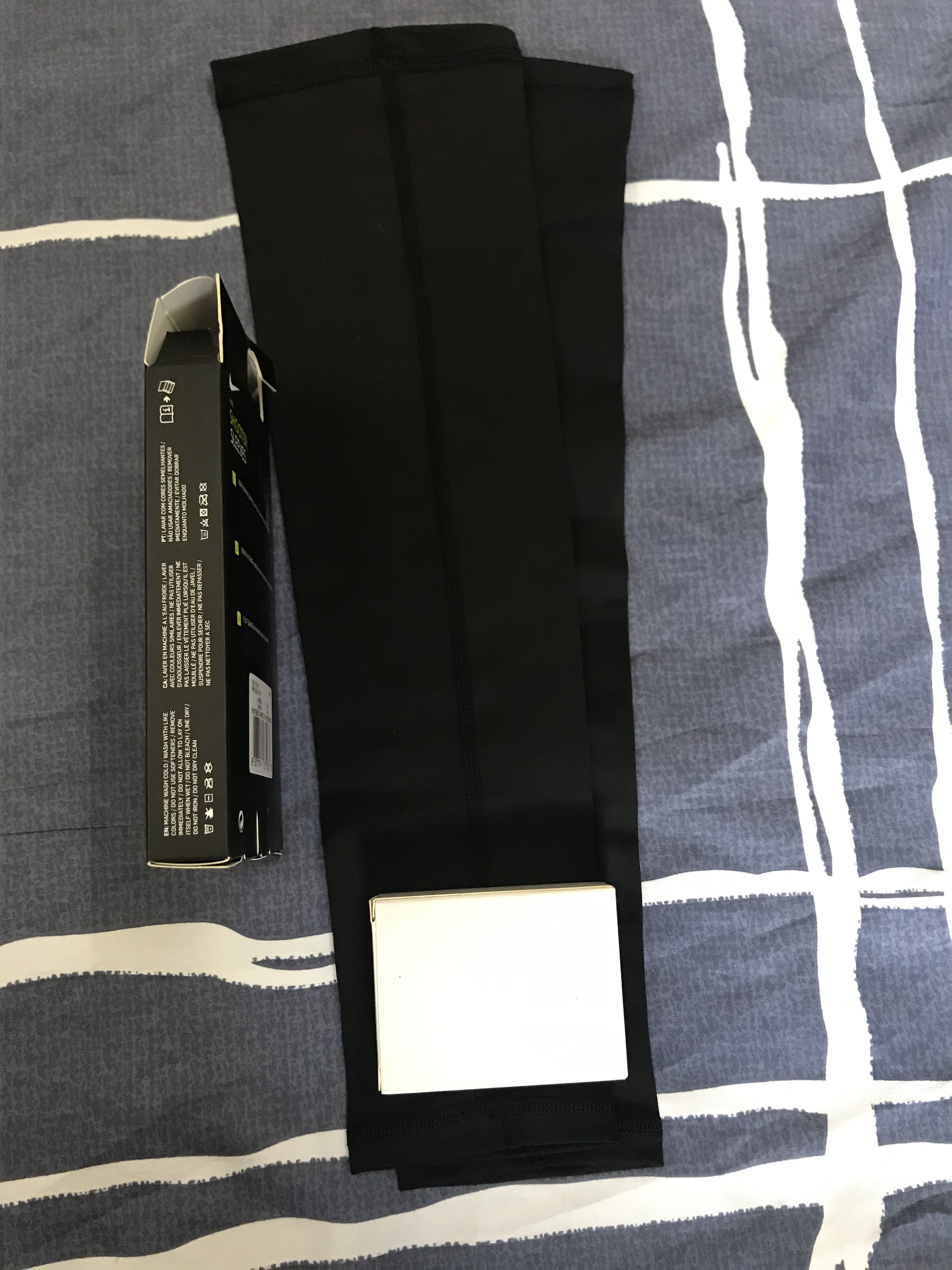 

2 PCS Arm Sleeves Ice Fabric Sun UV Protection Cooling Warmer Arms Sleeve Summer Sun Cool Outdoor Cuff Cover Arm Sleeve Unisex, Red