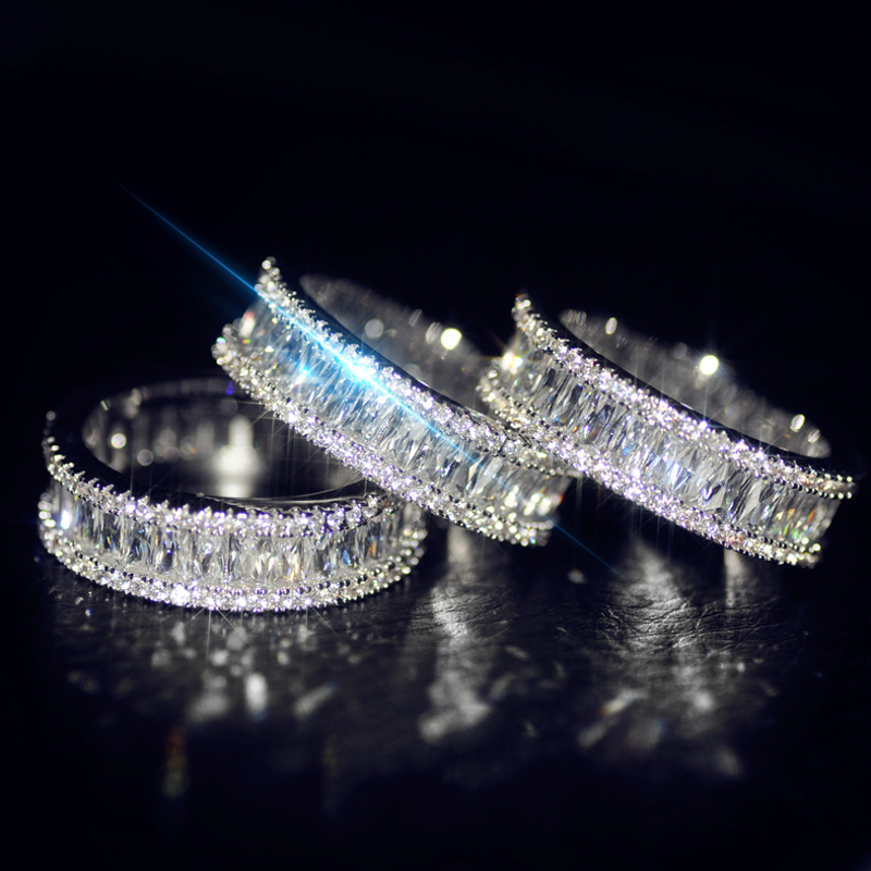 

2019 New Arrival Hot Sale Sparkling Deluxe Jewelry 10KT White Gold Fill Women Princess Cut White Topaz CZ Diamond Wedding Band Ring Gift