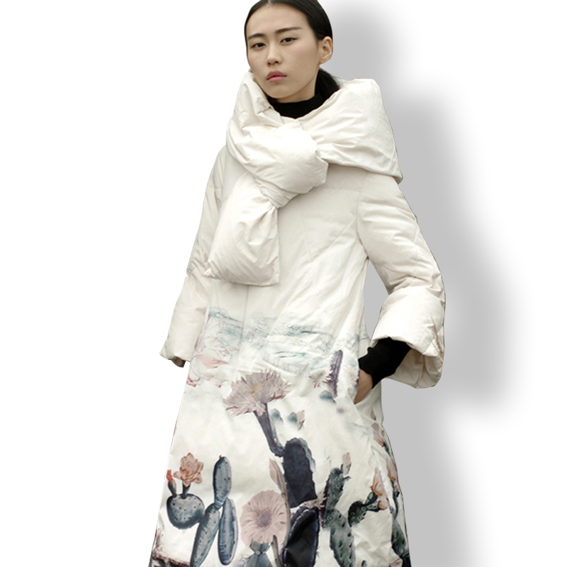 

The 2019 winter jackets are 90% white duck down with colorful print overcoats and hoodies to keep warm, Black