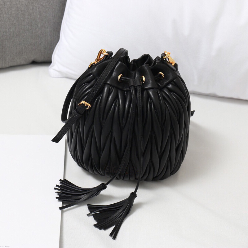 

bag Bucket miu Bag Handbag Wallet Bags Fashion Women High Quality Sheepskin Genuine Leather Pleated String Crossbody Shoulder Bag MRG2, Grey