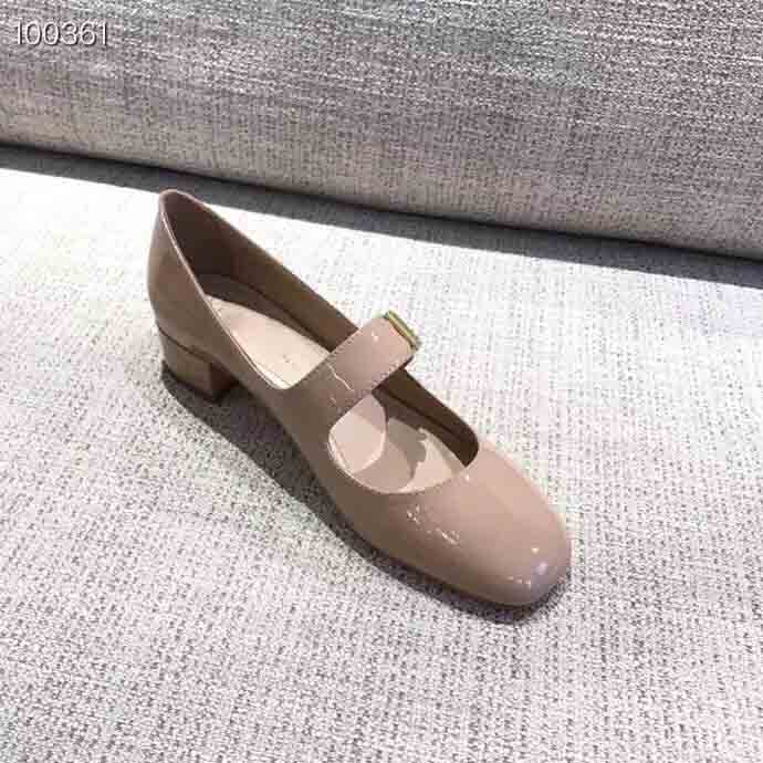 

2019 luxury women's Light dancing shoes,Designer's Middle heel ballet shoes shoes,Spring sales of luxury Ballet Flat Shoes,size:35-42, Colour1