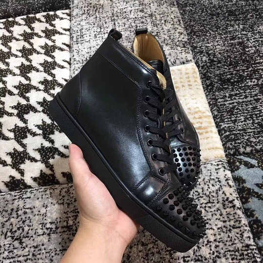 

Classic Red Bottom High Top Women,Men Shoes Spikes Toe Sneakers Shoes,Luxury Designer Rivets Casual Flat Walking Dress Party Wedding 35-46